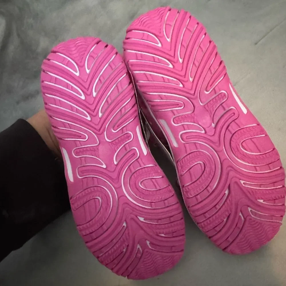 NWT New DISNEY Minnie Mouse Logo Pink White Bow Velcro Sandals Girls 12